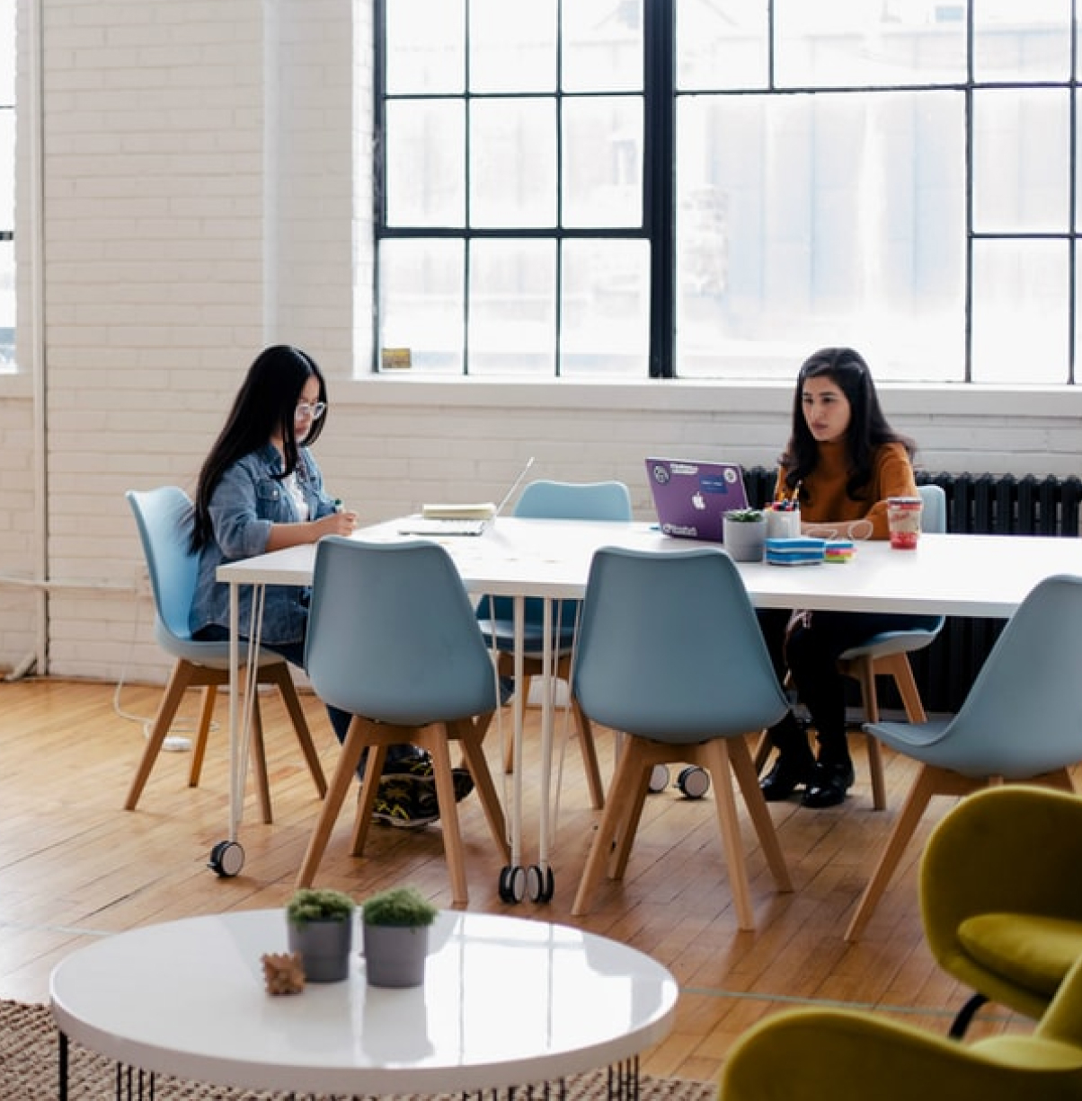 Наша команда, думаем как вам сделать общение с клиентами продуктивней