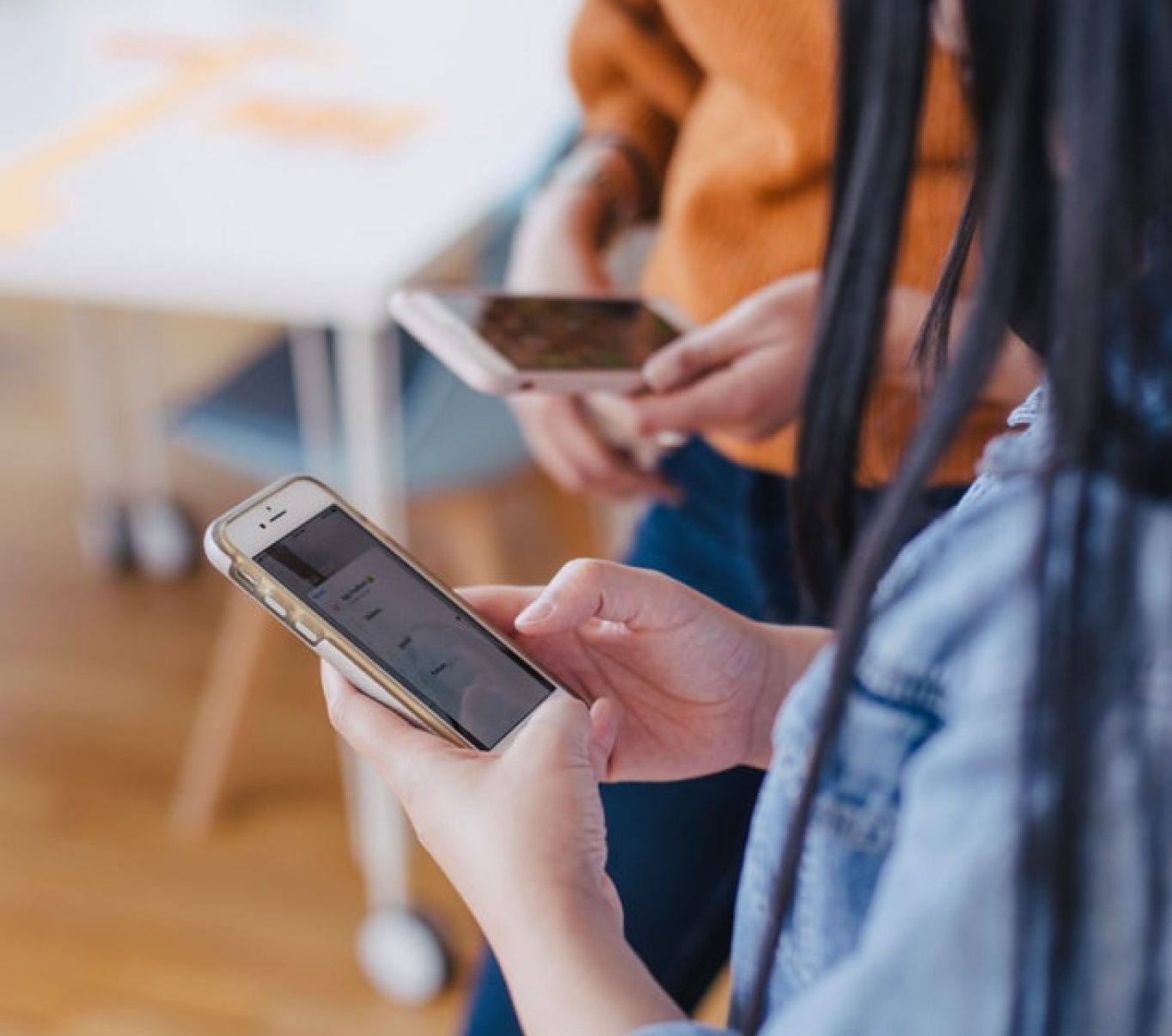 Мы не просто помогаем управлять поисковой выдачей, но и даем возможность узнать непосредственно у аудитории, что не нравится и чего они хотят от ваших продуктов